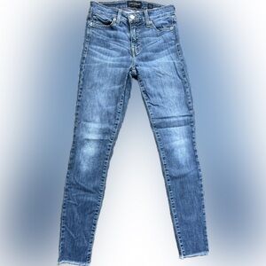 Lucky Brand Skinny Jeans 2/26